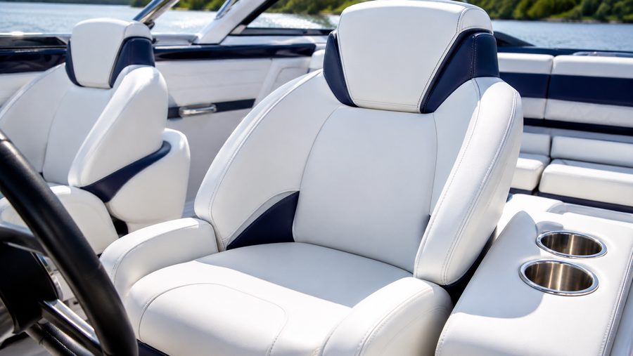 Helm seating